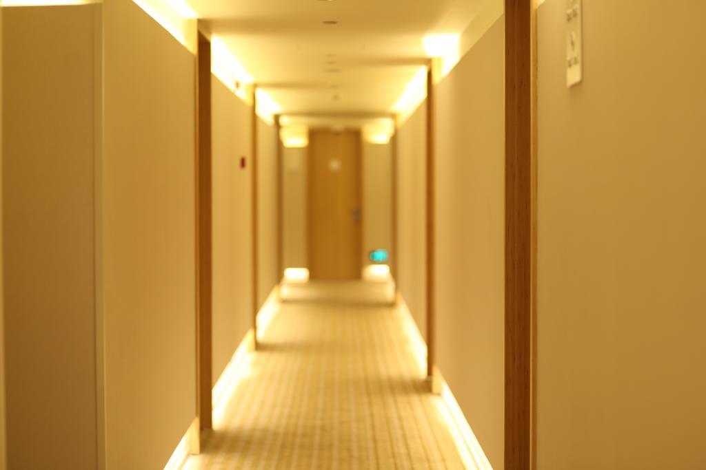Ji Hotel Xintiandi Шанхай Екстериор снимка